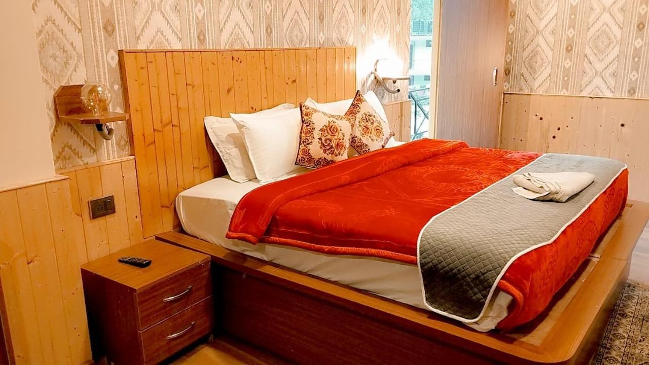 Hotel Seraj International Manāli Eksteriør bilde